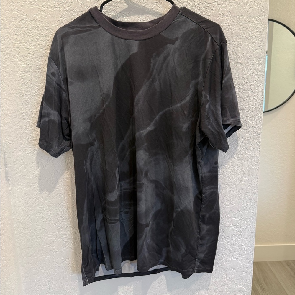 BuffBunny Black and Gray Marble-Print Tee
